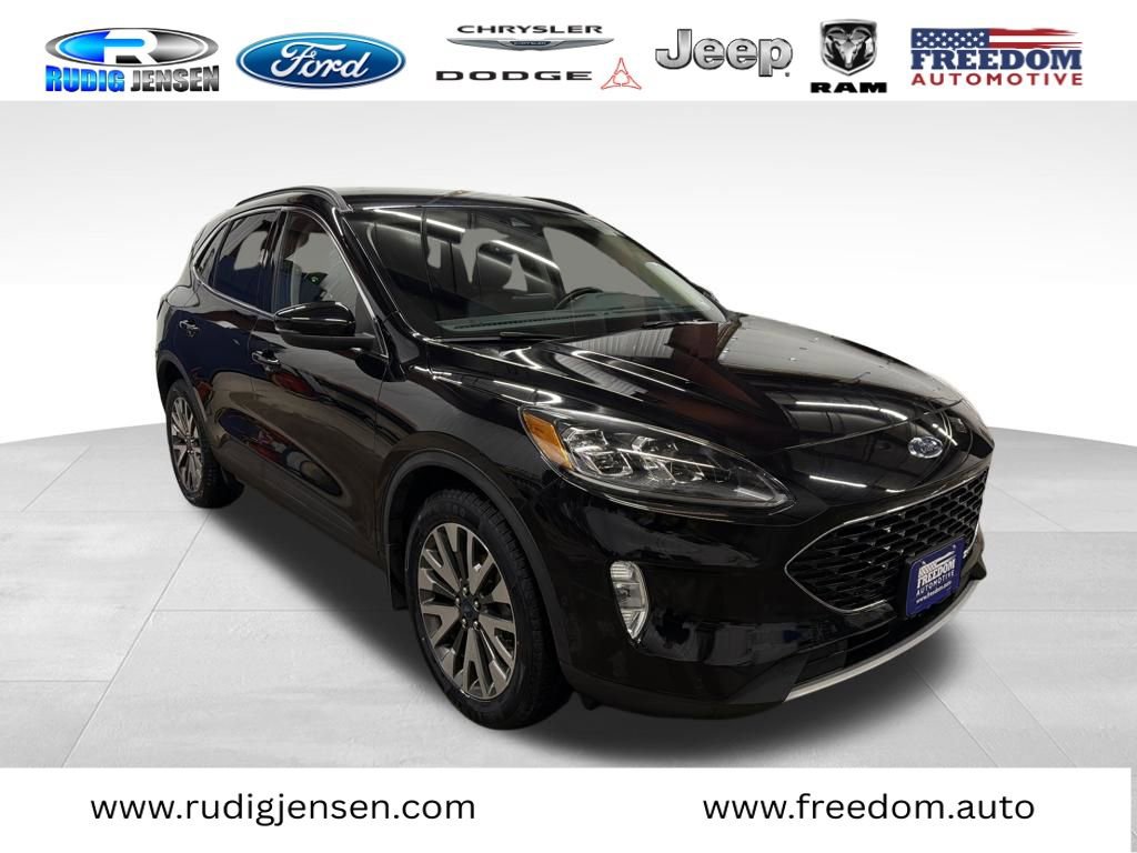 Used 2020 Ford Escape Titanium image 1