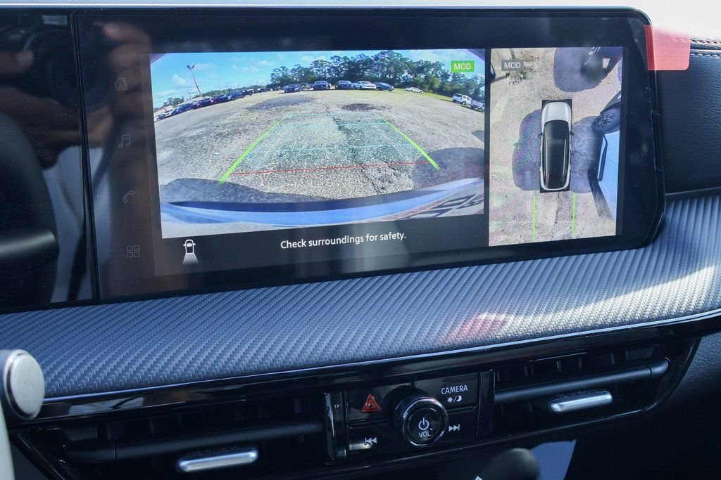 New 2026 Nissan Kicks SR image 4