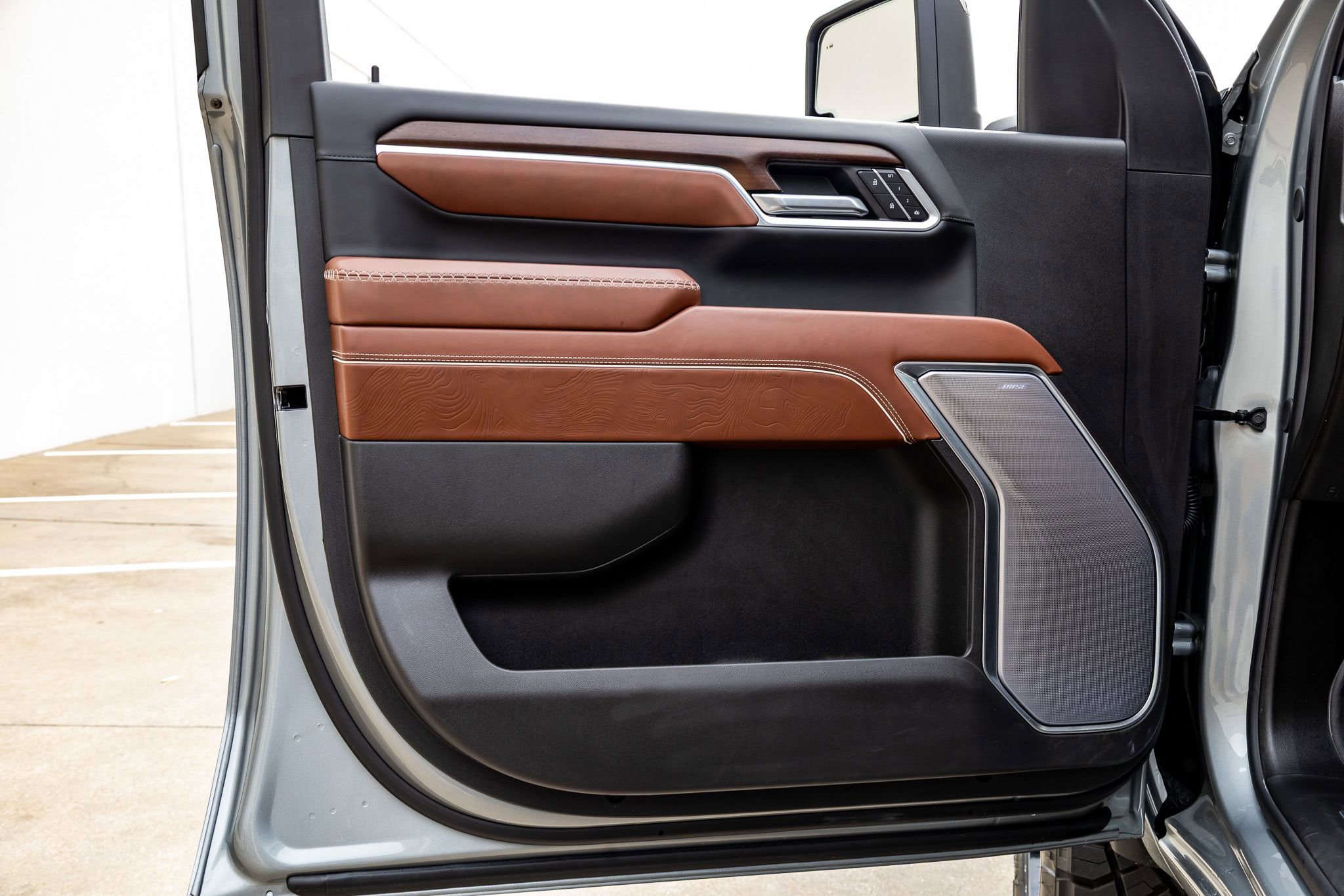 Used 2026 GMC Sierra 2500 Denali Ultimate image 36