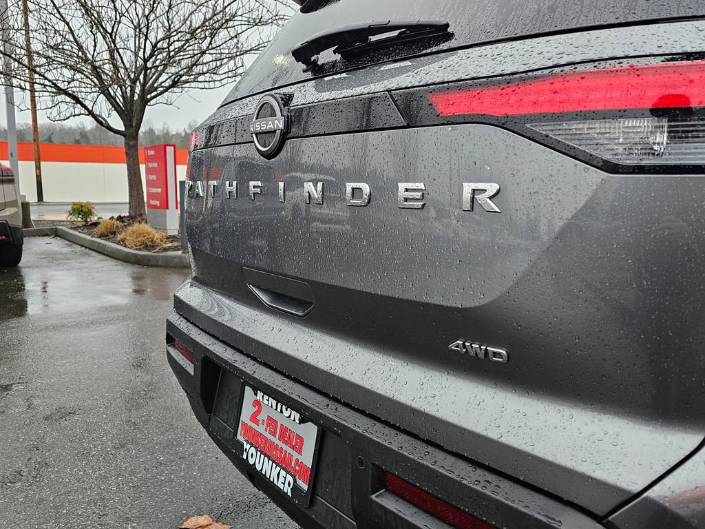 Certified 2024 Nissan Pathfinder S image 10