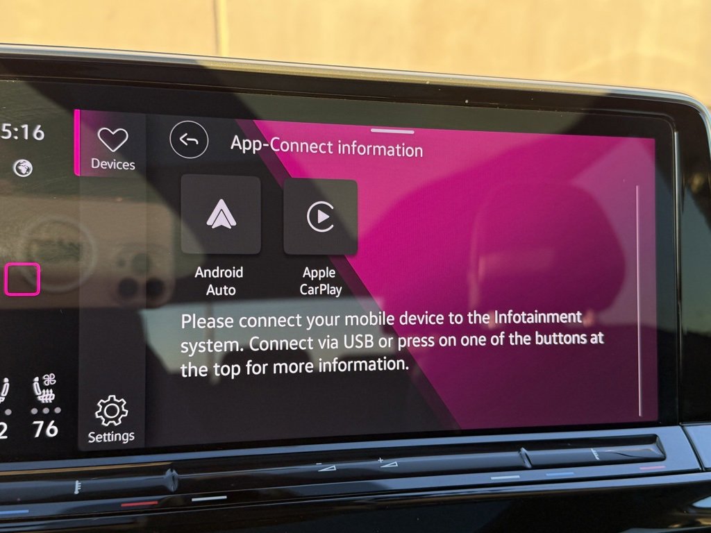 Used 2025 Volkswagen Atlas SEL Premium R-Line image 15