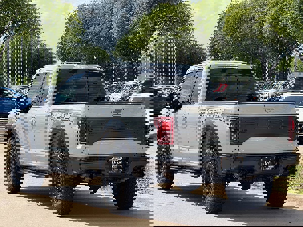 Used 2017 Ford F150 Raptor w/ Equipment Group 802A Luxury image 6