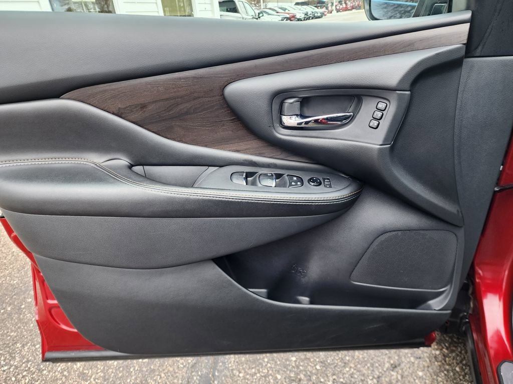 Used 2023 Nissan Murano Platinum AWD/4WD image 21