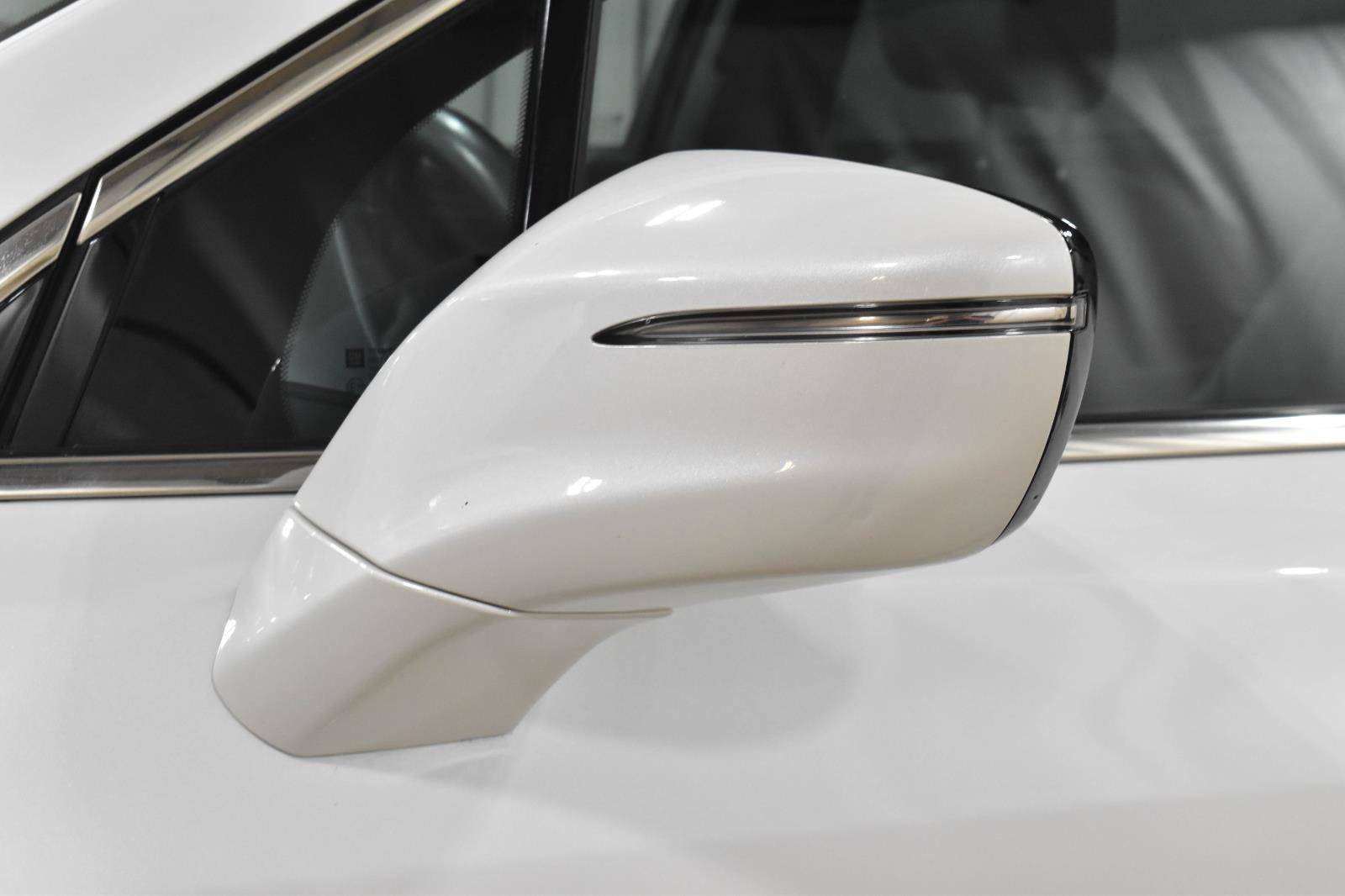 Used 2024 Buick Enclave Essence w/ Sport Touring Edition image 37