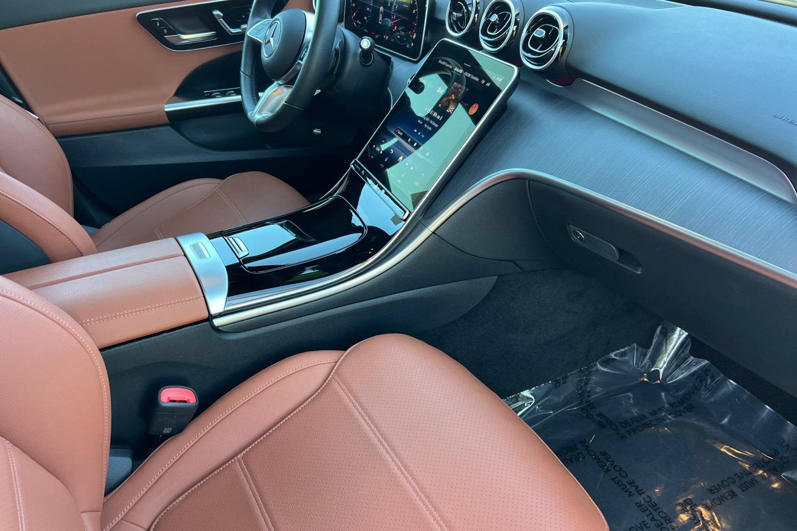 Used 2025 Mercedes-Benz C 300 4MATIC Sedan image 18
