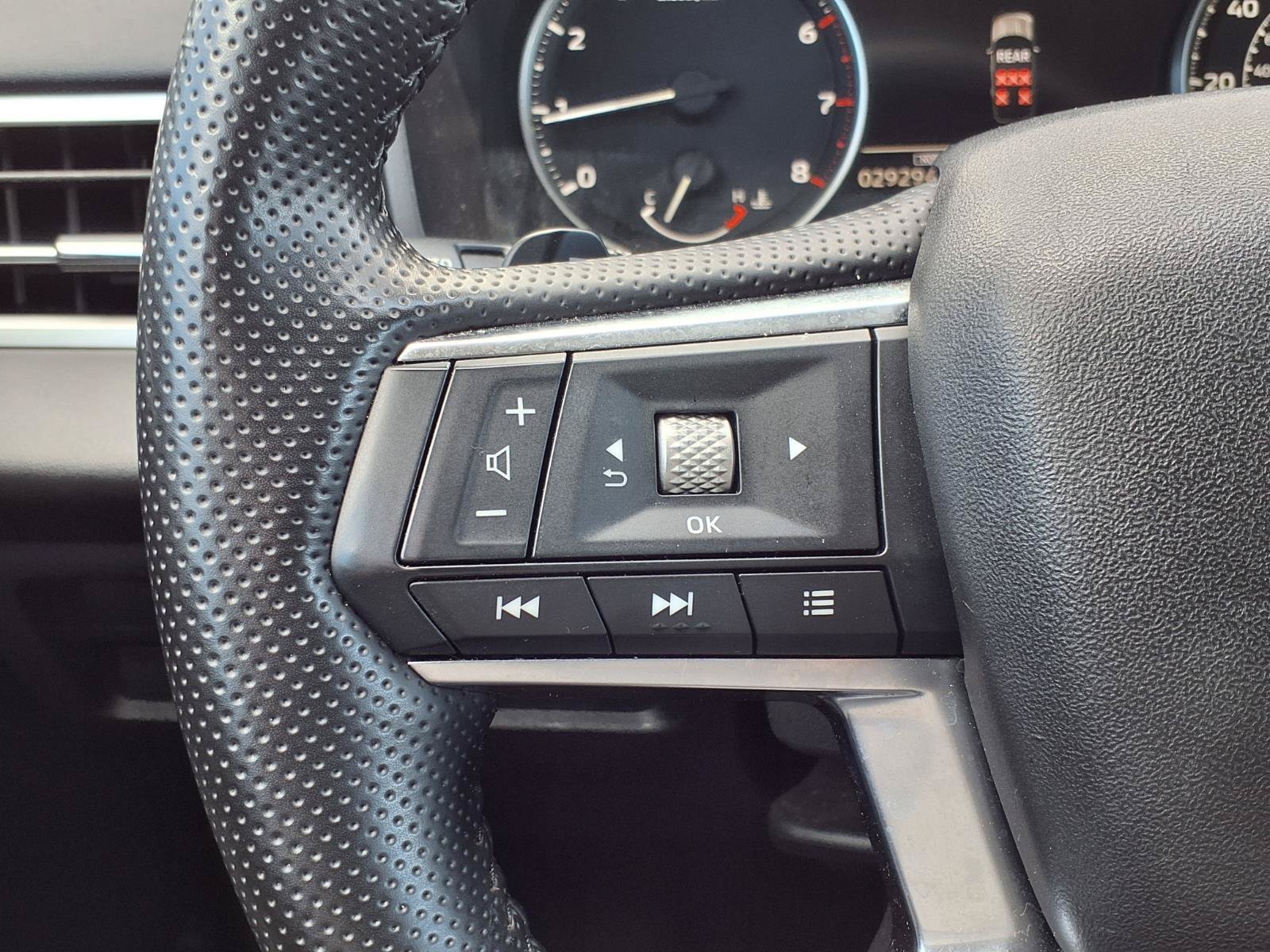Used 2025 Mitsubishi Outlander SE FWD image 13