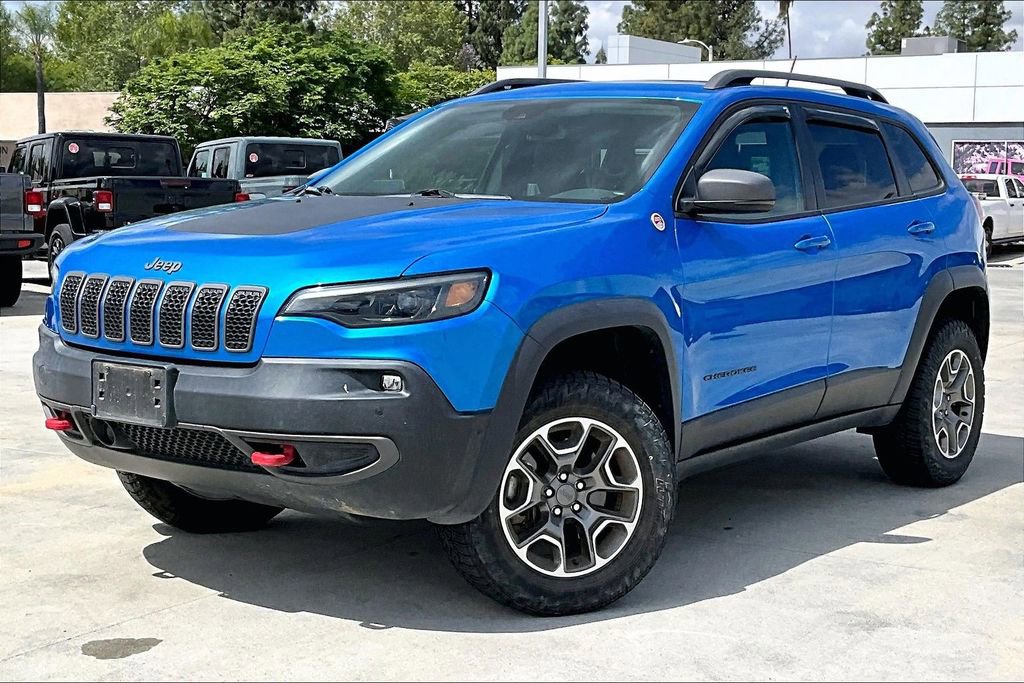 Certified 2021 Jeep Cherokee Trailhawk w/ Technology Group AWD/4WD image 2