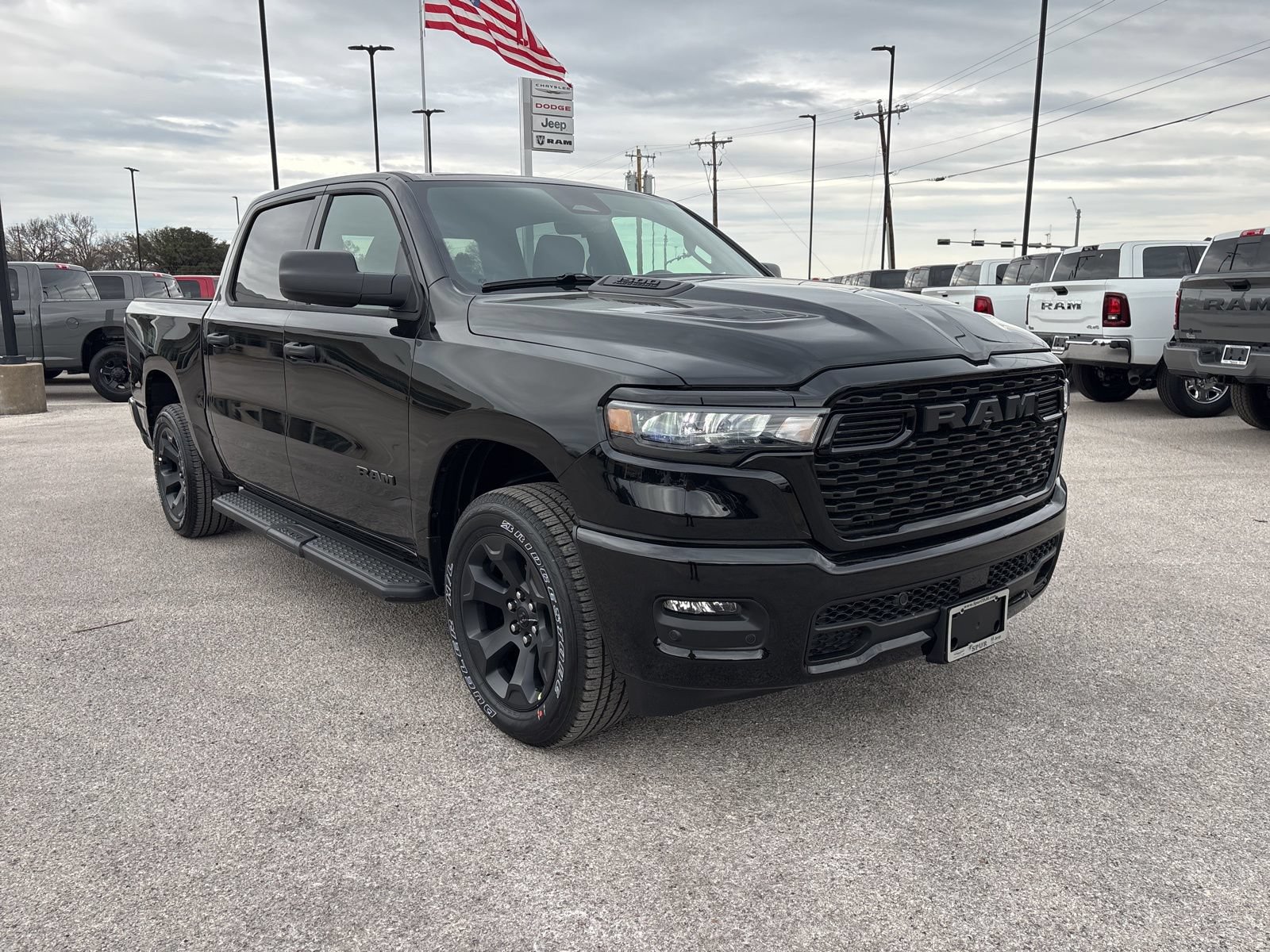 Used 2026 RAM 1500 Express AWD/4WD image 7