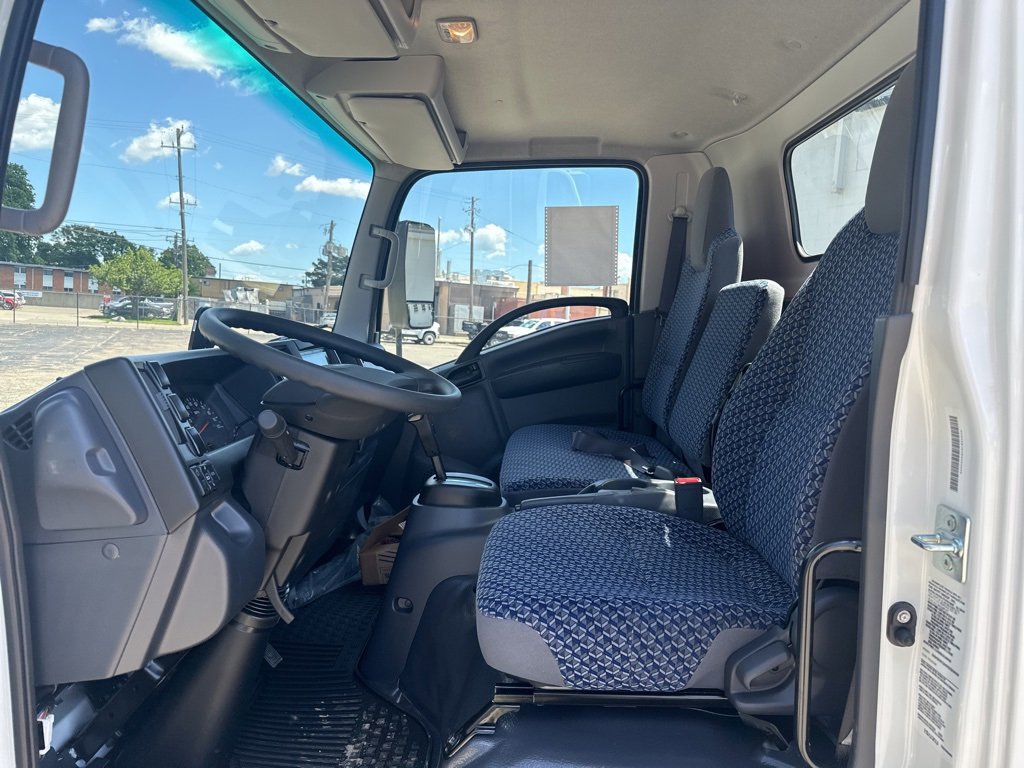 New 2024 Chevrolet Low Cab Forward image 9