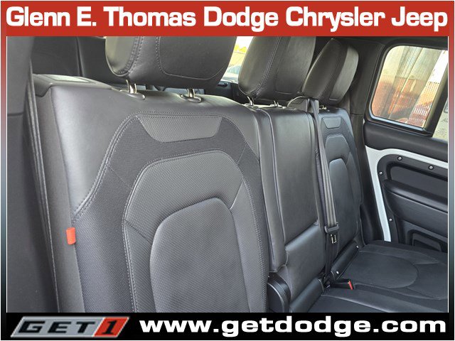 Used 2024 Land Rover Defender 130 X-Dynamic SE image 29