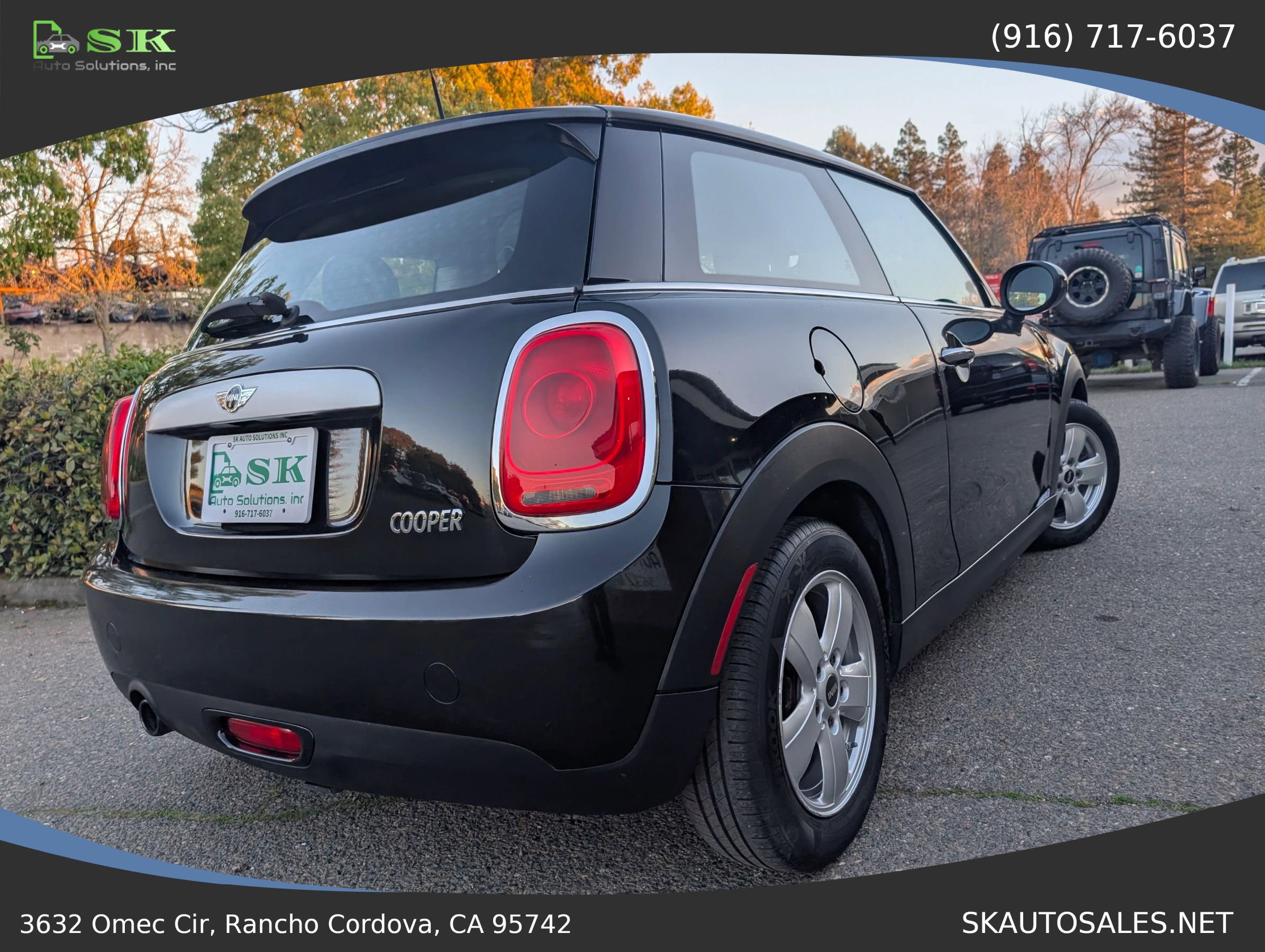 Used 2014 MINI Cooper 2-Door Hardtop image 7