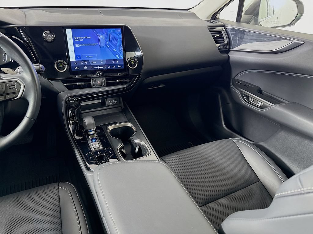 Certified 2024 Lexus NX 250 FWD w/ Towing Package (2000 Lbs) image 24