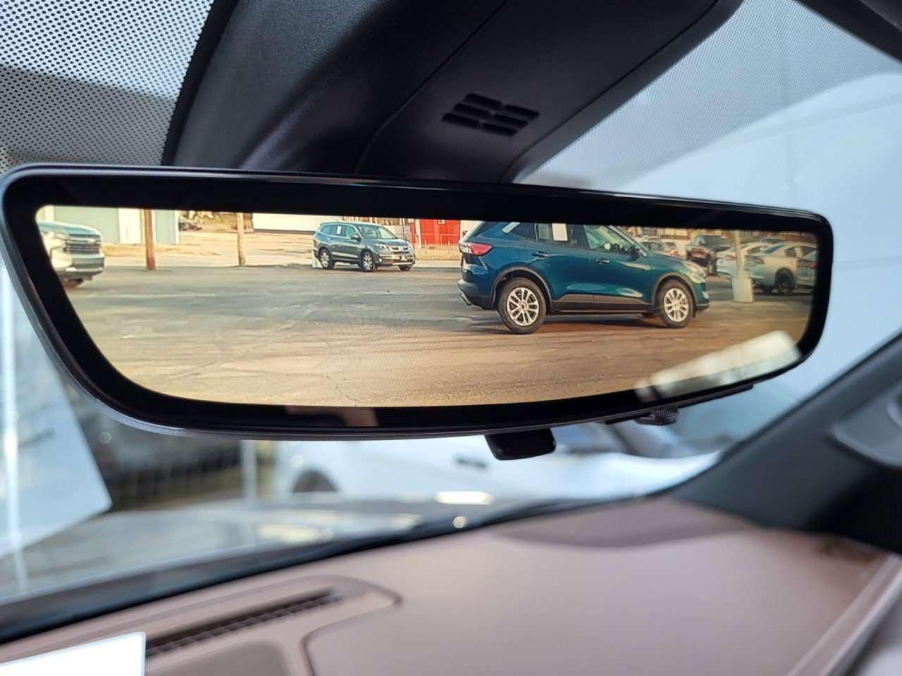 Used 2021 Chevrolet Suburban High Country w/ Premium Package image 53