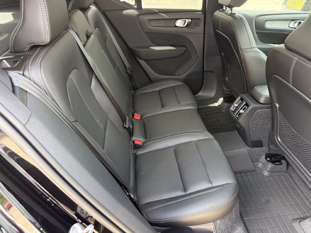 New 2026 Volvo XC40 B5 Ultra w/ Protection Package Premier AWD/4WD image 11