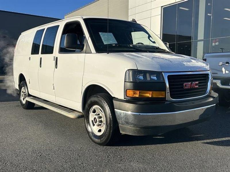 Used 2024 GMC Savana 2500 w/ Driver Convenience Package image 3