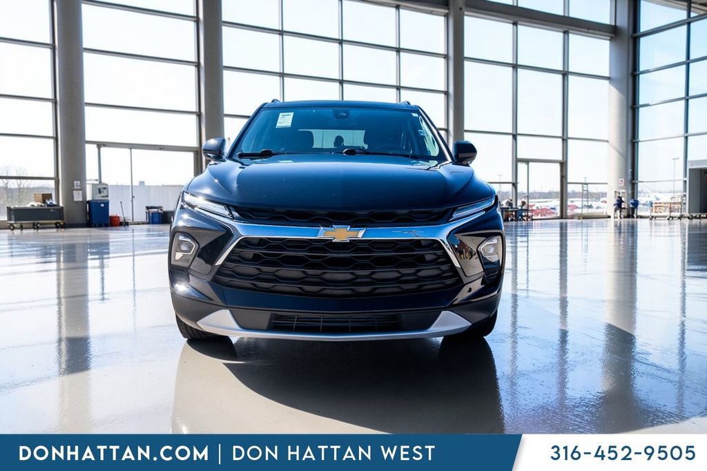 Used 2024 Chevrolet Blazer LT w/ Convenience Package FWD image 24