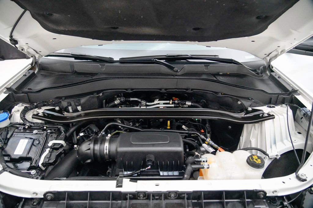 Used 2023 Ford Explorer Limited AWD/4WD image 13