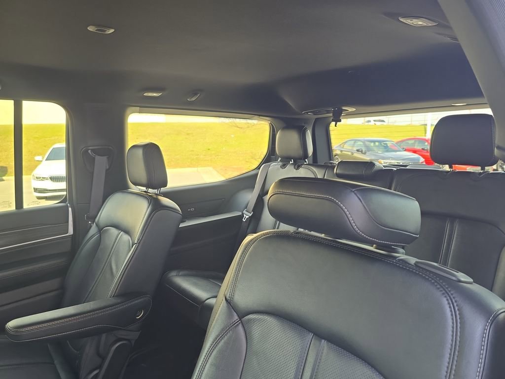 Used 2024 Jeep Wagoneer Series III image 18