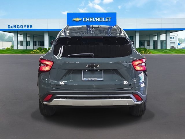 New 2026 Chevrolet Trax LT w/ Driver Confidence Package FWD image 7