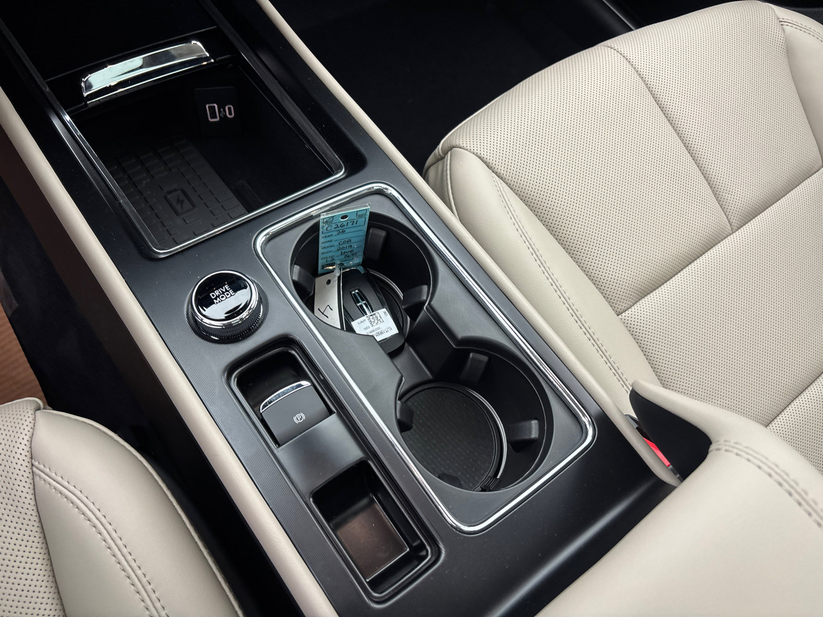 New 2026 Lincoln Corsair Reserve image 24