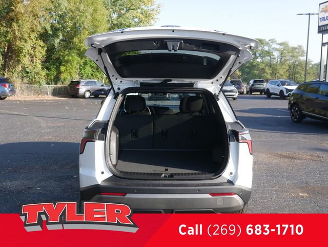 New 2026 Chevrolet Equinox LT image 16