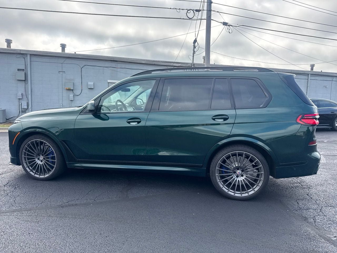 Used 2026 BMW ALPINA XB7 AWD/4WD image 8