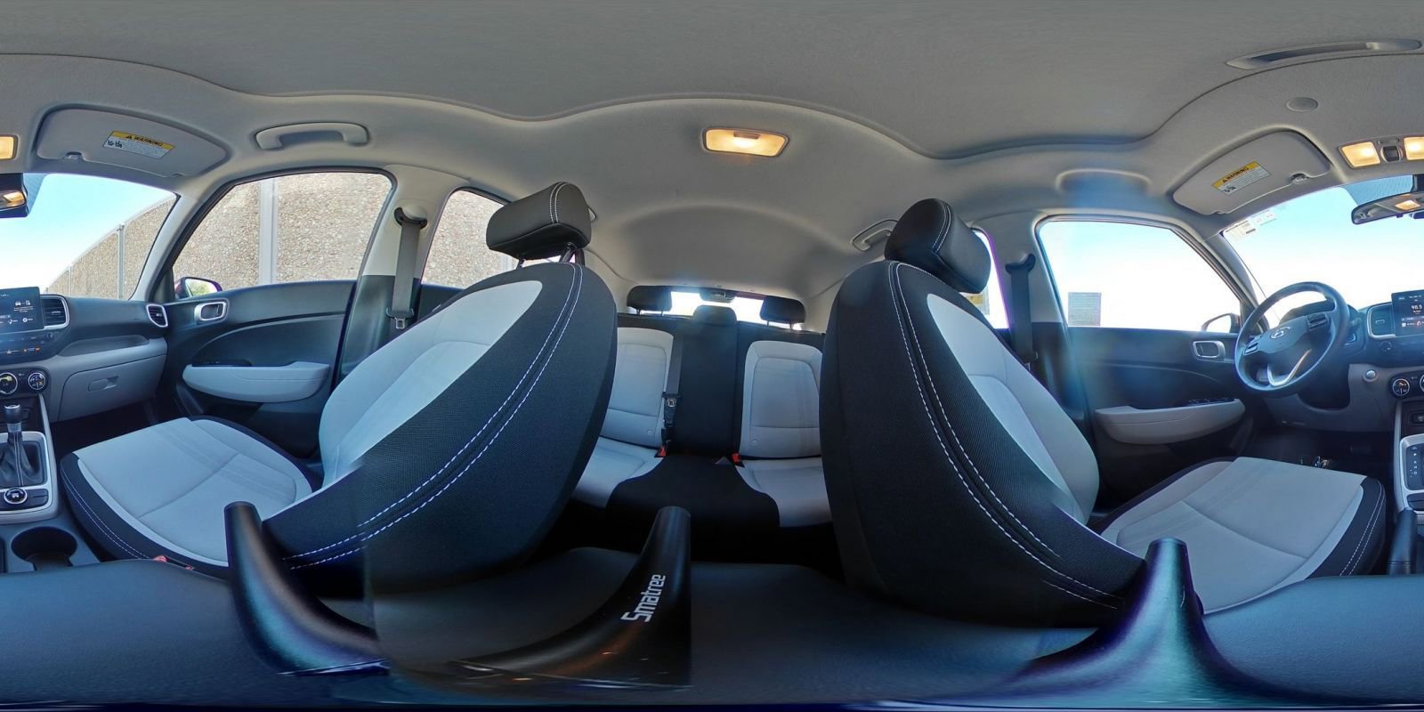 Used 2025 Hyundai Venue SEL image 44