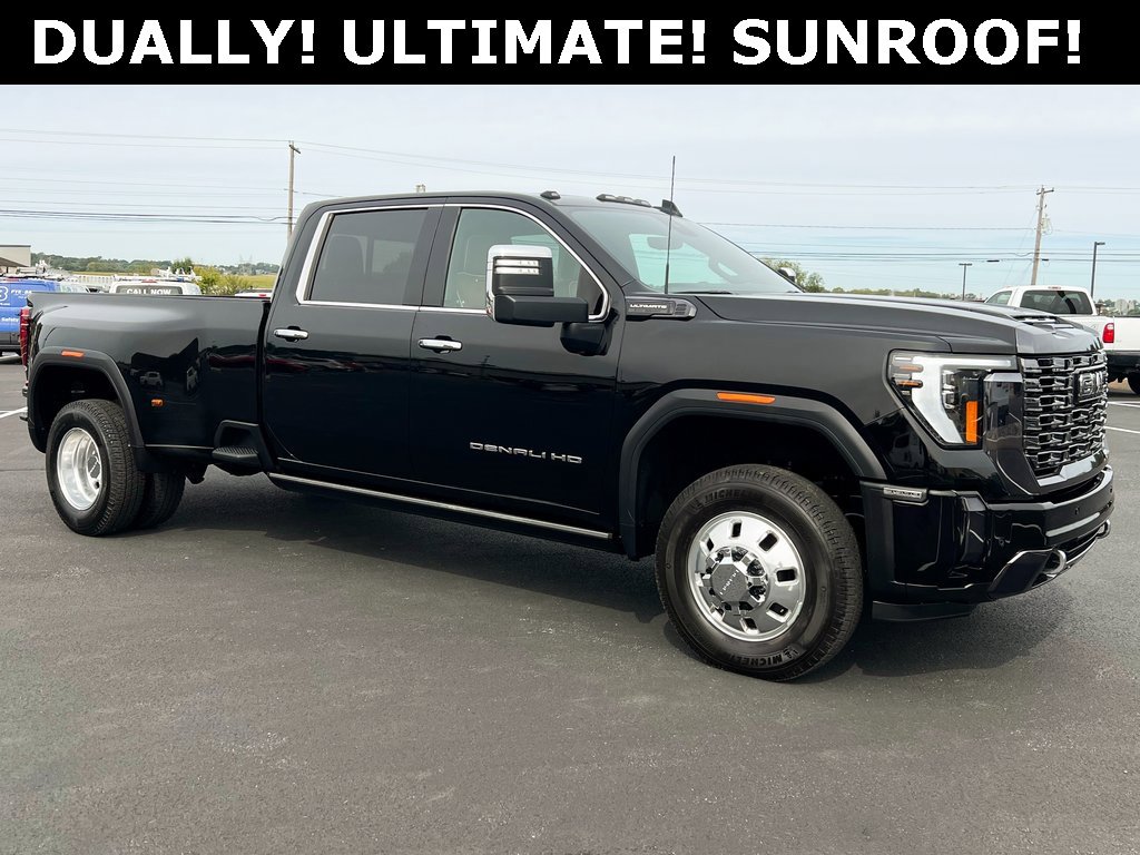 Used 2024 GMC Sierra 3500 Denali Ultimate image 1