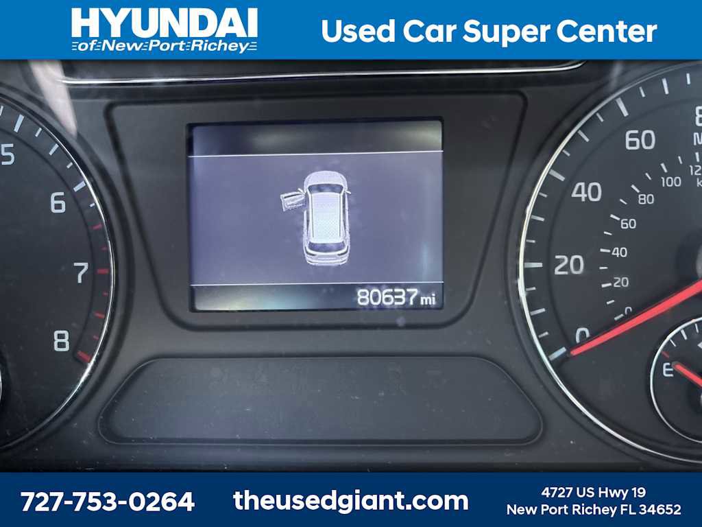 Used 2020 Kia Sorento LX image 11