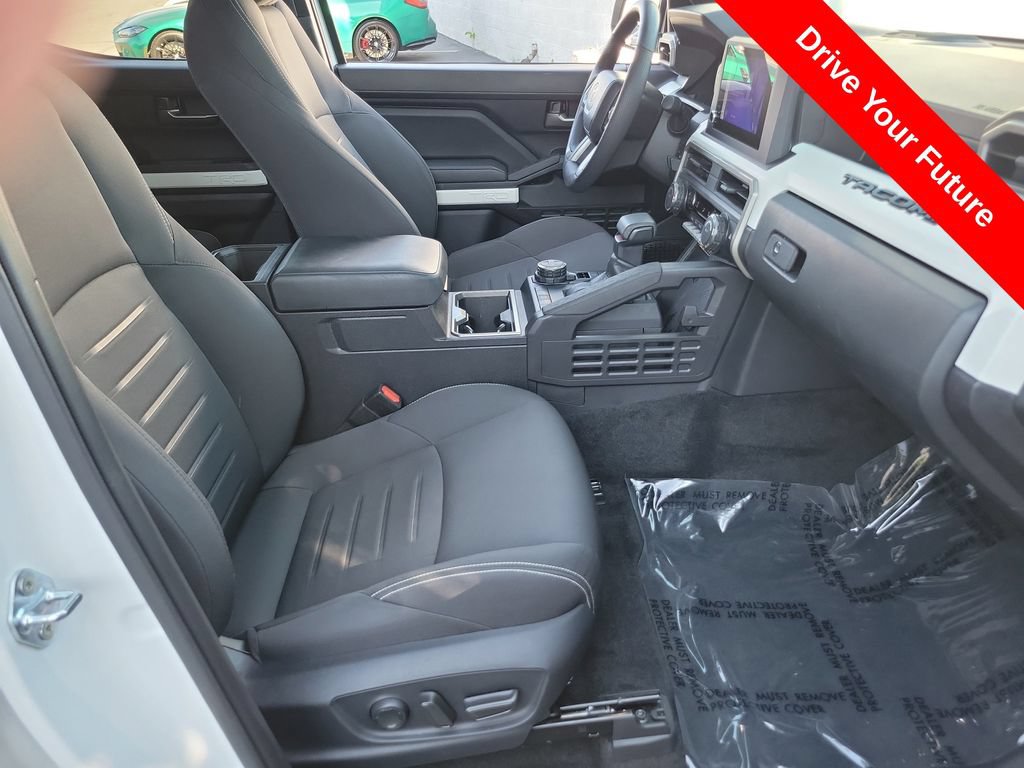 Used 2024 Toyota Tacoma TRD Off-Road w/ TRD Off Road Upgrade Package AWD/4WD image 20