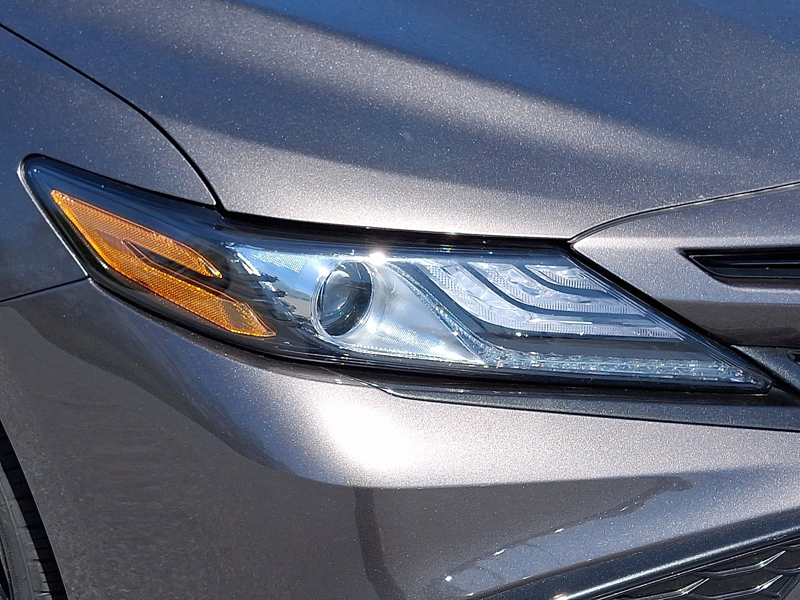 Used 2024 Toyota Camry XSE FWD image 10