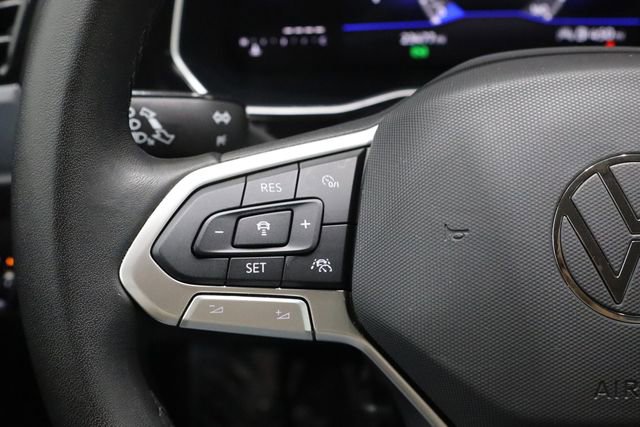 Used 2024 Volkswagen Jetta SE image 23