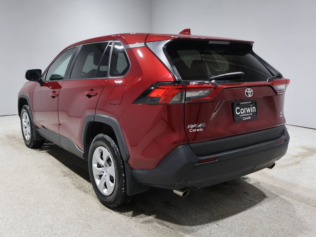 Used 2023 Toyota RAV4 LE image 5