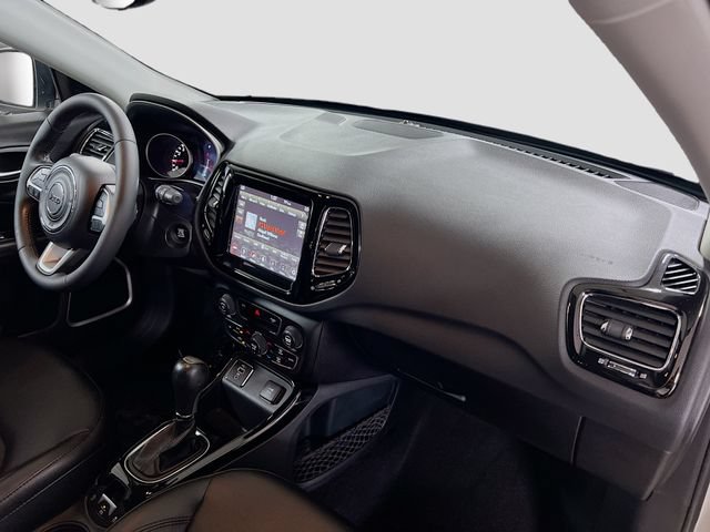 Used 2019 Jeep Compass Latitude FWD image 27