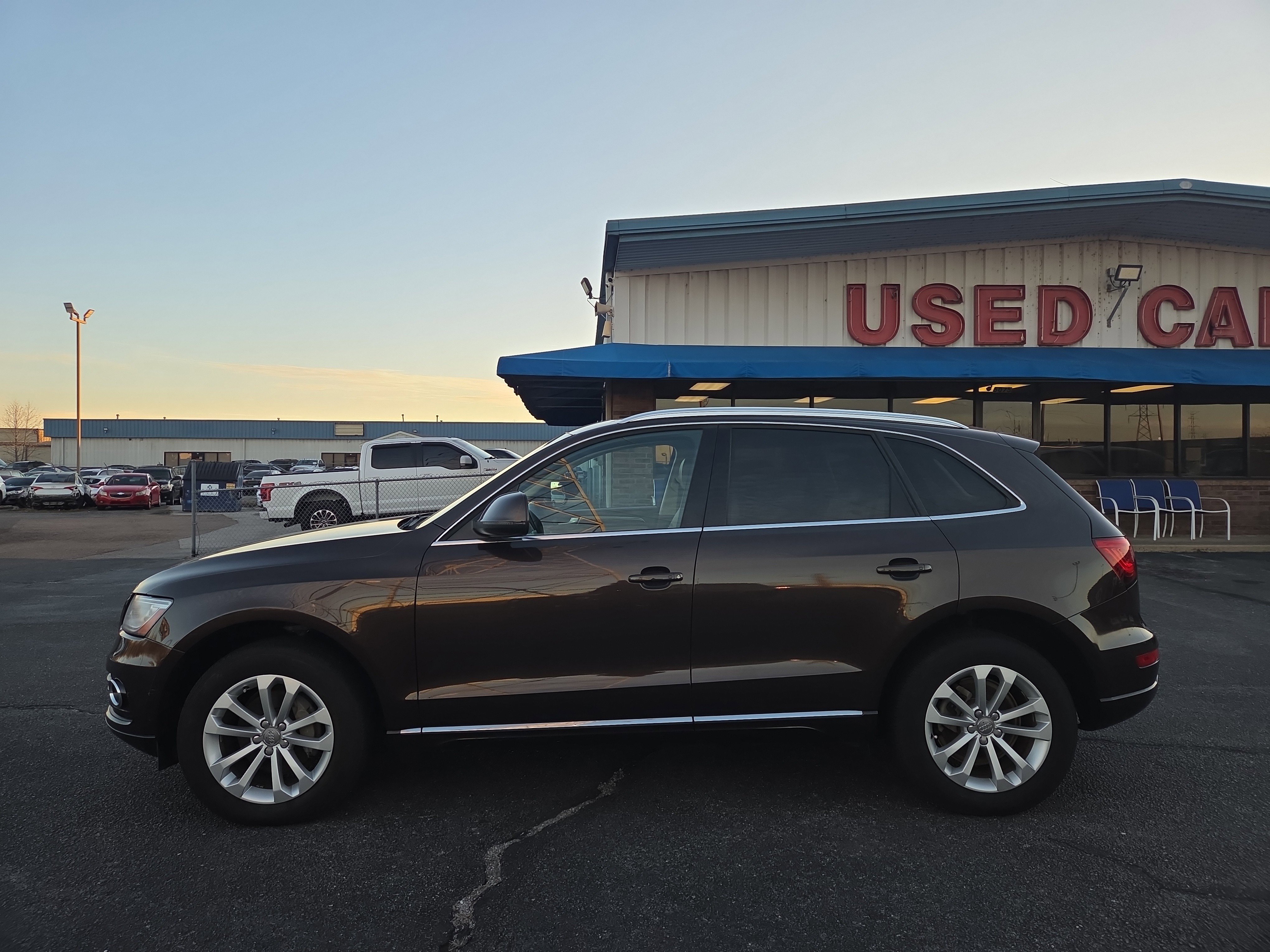 Used 2014 Audi Q5 2.0T Premium Plus w/ Premium Plus Package image 2