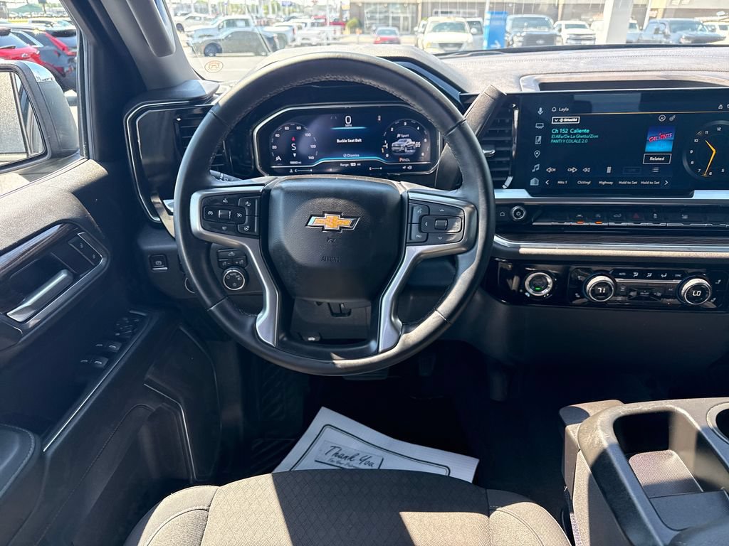 Used 2024 Chevrolet Silverado 1500 LT AWD/4WD image 17