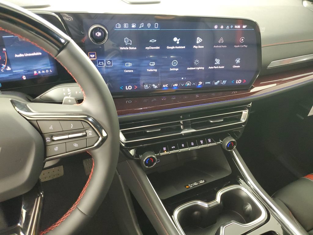 New 2026 Chevrolet Traverse RS w/ LPO, Floor Liner Package FWD image 17