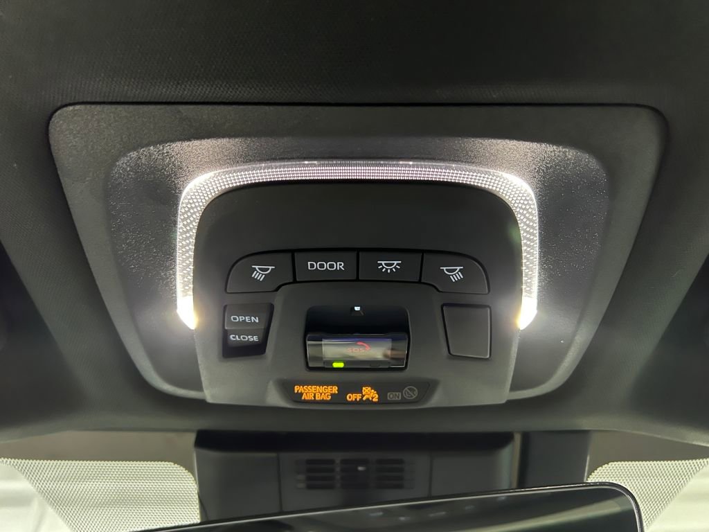 Certified 2025 Toyota bZ4X FWD image 34