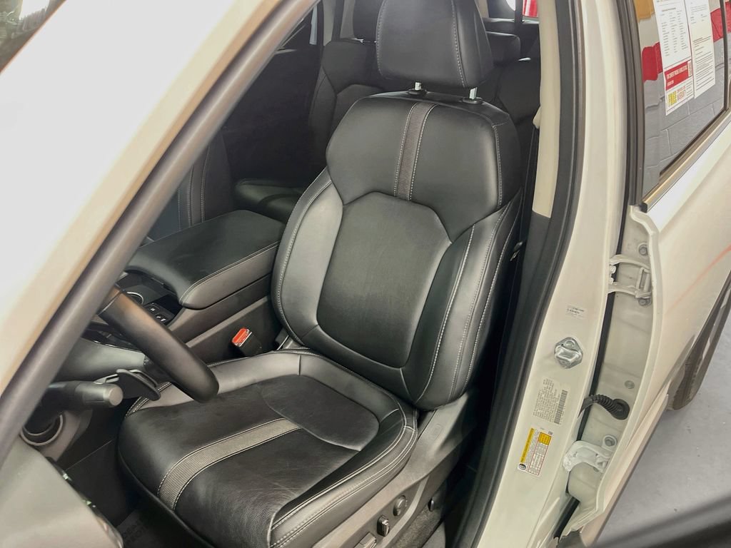 Used 2025 Honda Pilot EX-L image 18