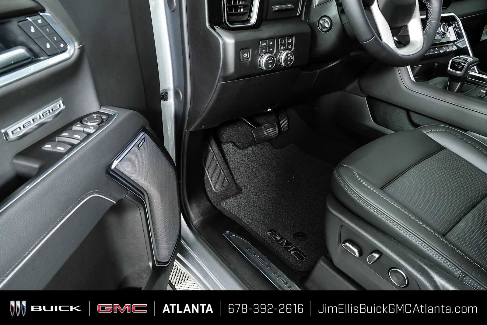 New 2026 GMC Sierra 1500 Denali AWD/4WD image 9
