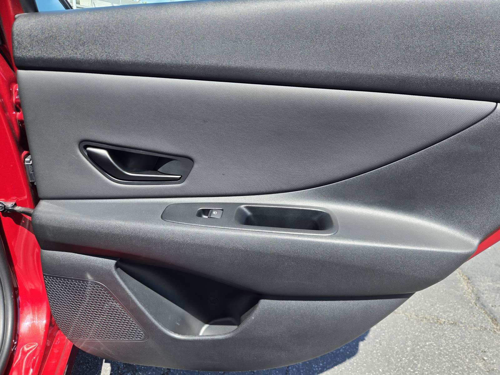 Used 2025 Hyundai Elantra Sport FWD image 28