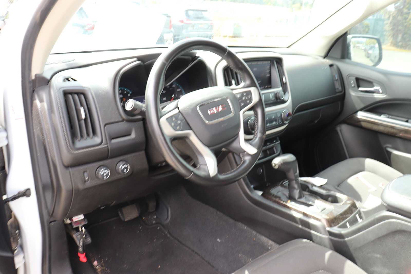 Used 2020 GMC Canyon SLE w/ Elevation Edition AWD/4WD image 10