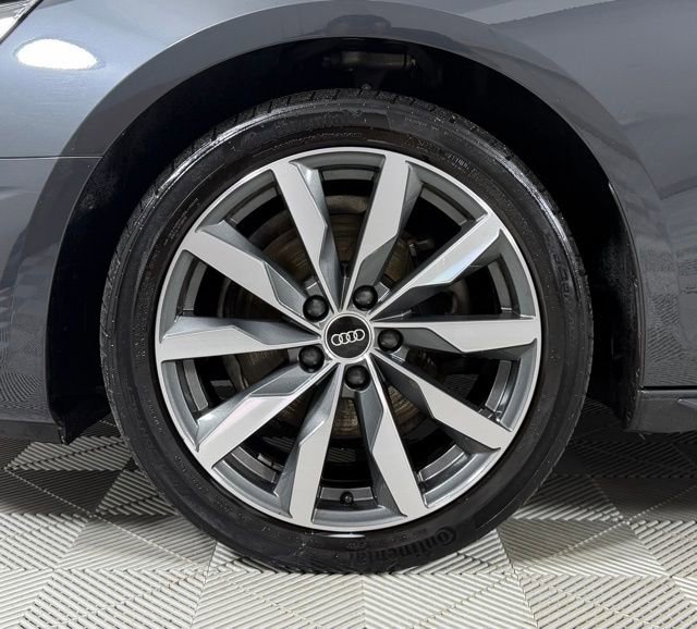 Used 2023 Audi A4 2.0T Premium w/ Convenience Package AWD/4WD image 9