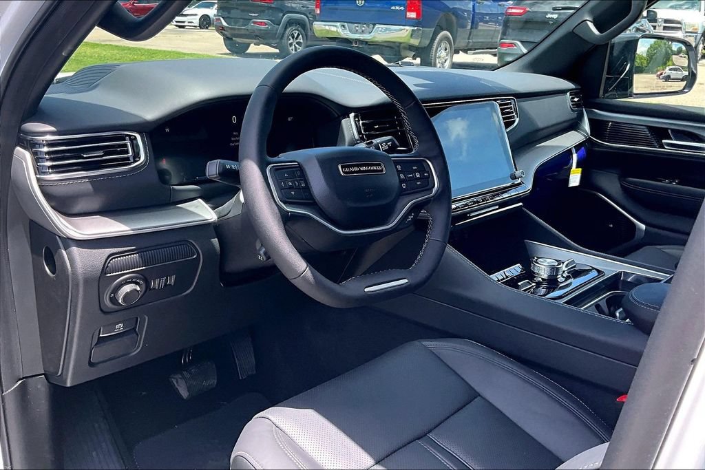 New 2026 Jeep Grand Wagoneer L Limited AWD/4WD image 6