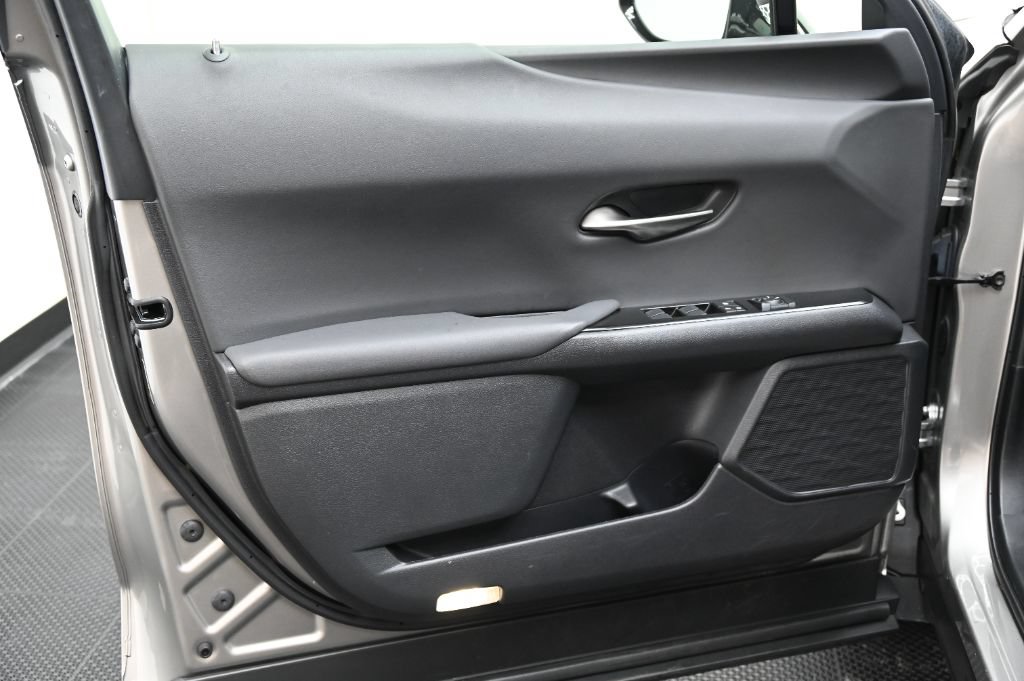 Used 2021 Lexus UX 200 w/ Accessory Package (Z2) FWD image 15