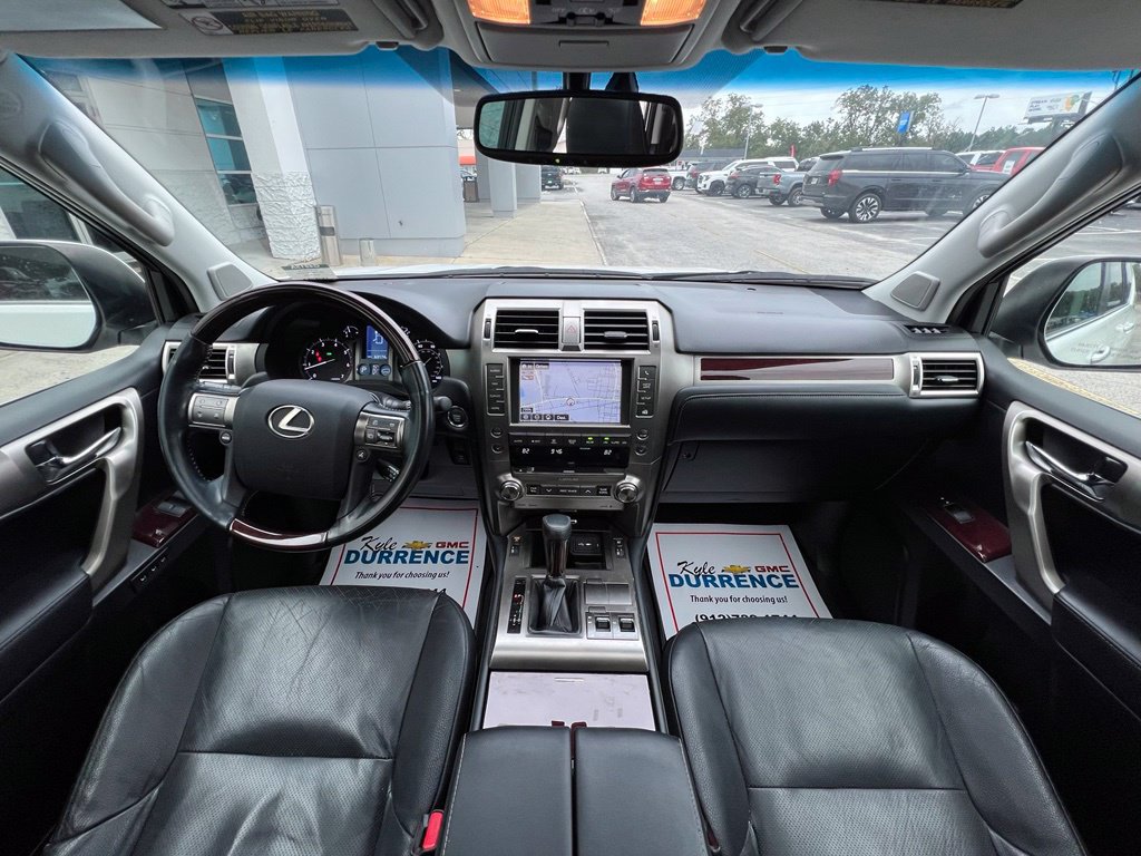 Used 2018 Lexus GX 460 Premium w/ Premium Package AWD/4WD image 2