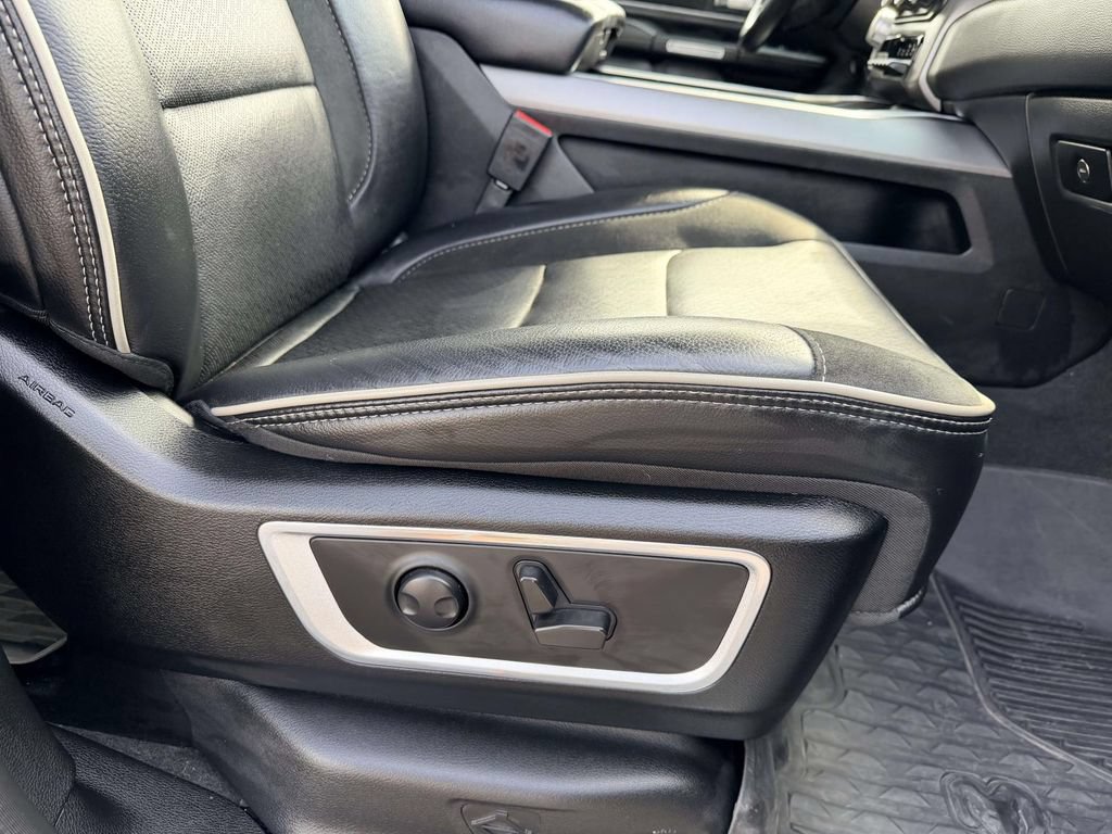 Certified 2022 RAM 1500 Laramie w/ Sport Appearance Package AWD/4WD image 8