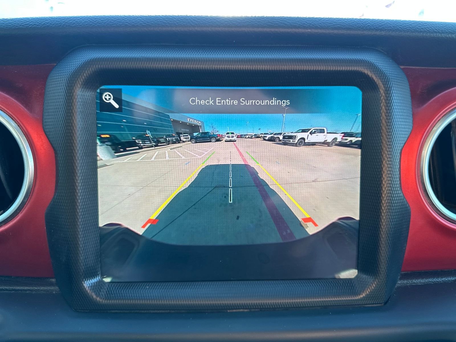 Used 2023 Jeep Gladiator Rubicon w/ Cold Weather Group image 21