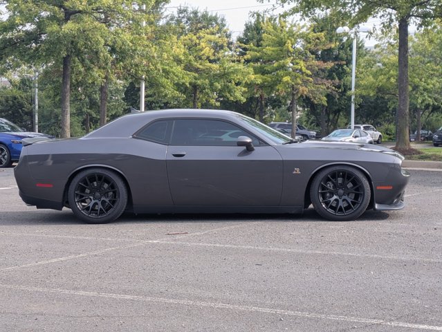 Used 2018 Dodge Challenger R/T Scat Pack RWD image 4