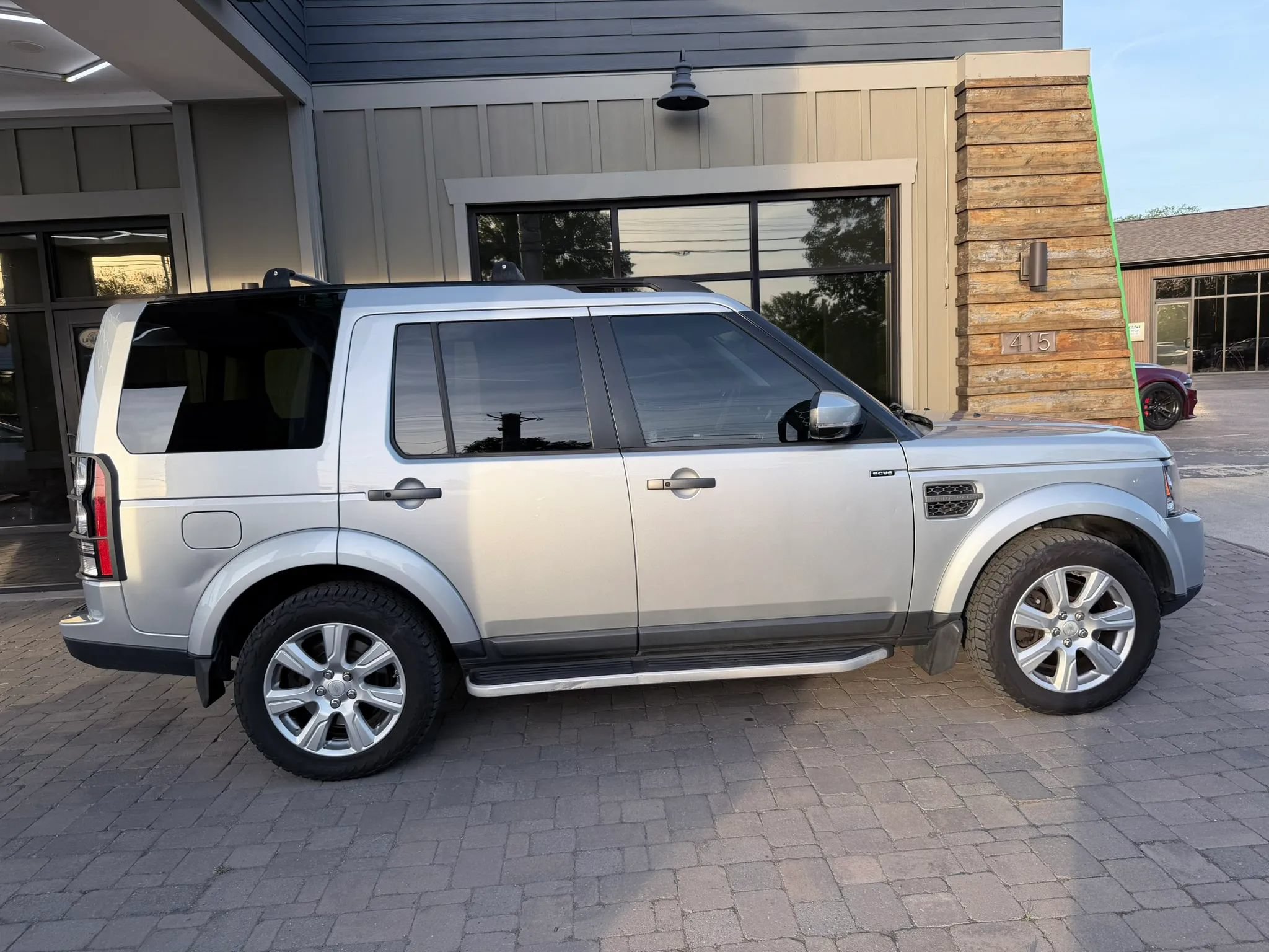 Used 2015 Land Rover LR4 HSE AWD/4WD image 66